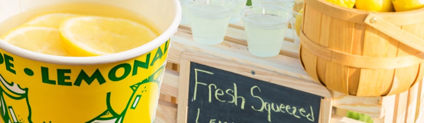 paper lemonade cup with wooden stand