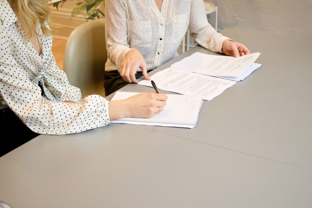 women working together